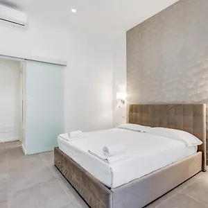 Apartament Vatican Santa Maura 49, Rzym
